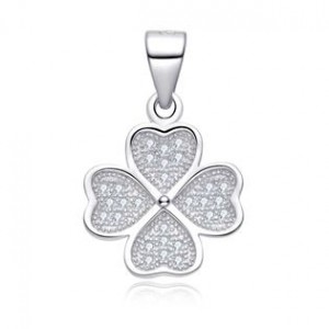 Stříbrný přívěsek čtyřlístek se zirkony