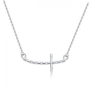 Stříbrný náhrdelník kříž se zirkony