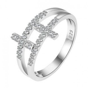 Stříbrný prsten s křížky
