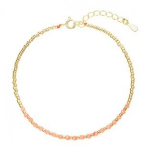 Pozlacený náramek s oranžovými korály